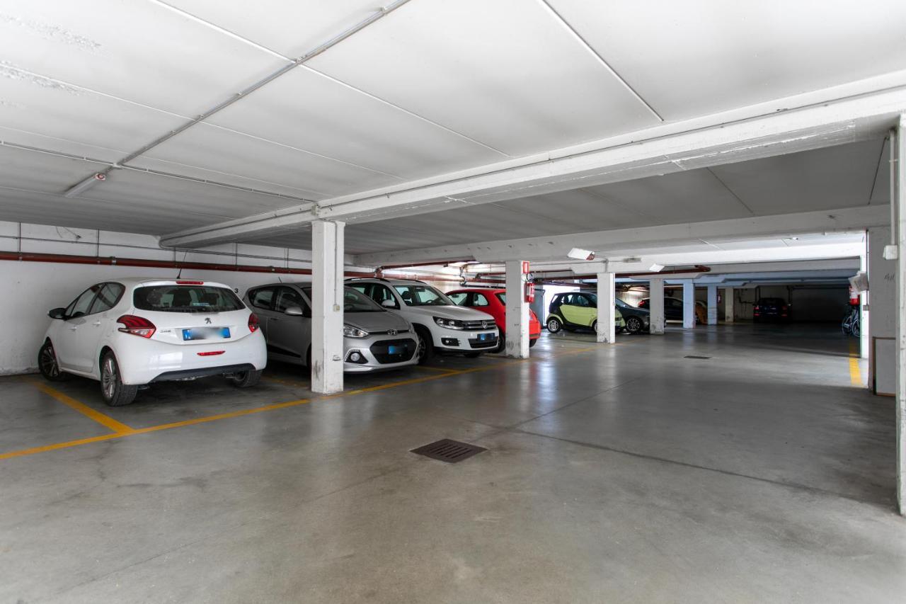 טרנטו Appartamento Grande Al Ponte. Situato Vicino All'Ospedale, Al Parco E Al Centro Citta מראה חיצוני תמונה