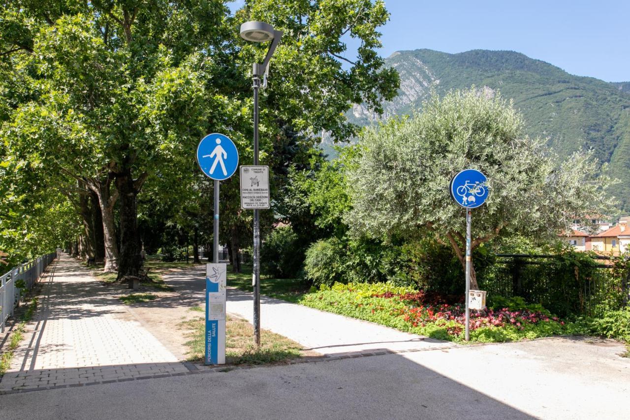 טרנטו Appartamento Grande Al Ponte. Situato Vicino All'Ospedale, Al Parco E Al Centro Citta מראה חיצוני תמונה