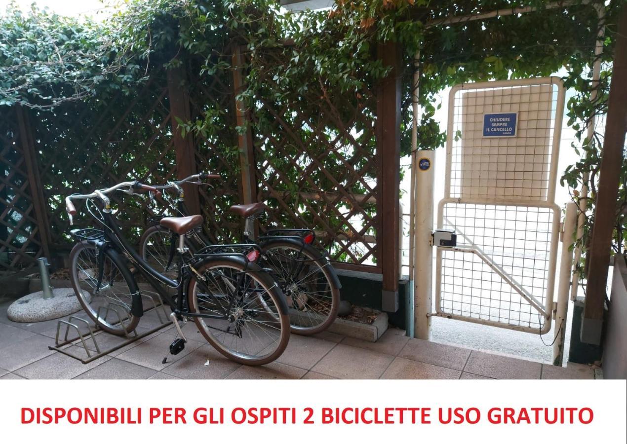 טרנטו Appartamento Grande Al Ponte. Situato Vicino All'Ospedale, Al Parco E Al Centro Citta מראה חיצוני תמונה